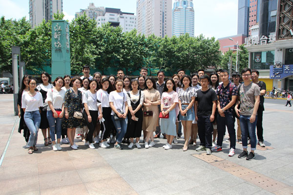 013與上海師生座談合影.JPG 013與上海師生座談合影.JPG